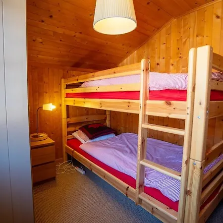 For 6 People Ideally Located In Chalet