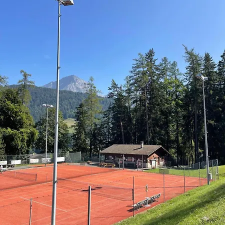 For 6 People Ideally Located In *