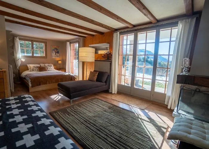 For 6 People Ideally Located In