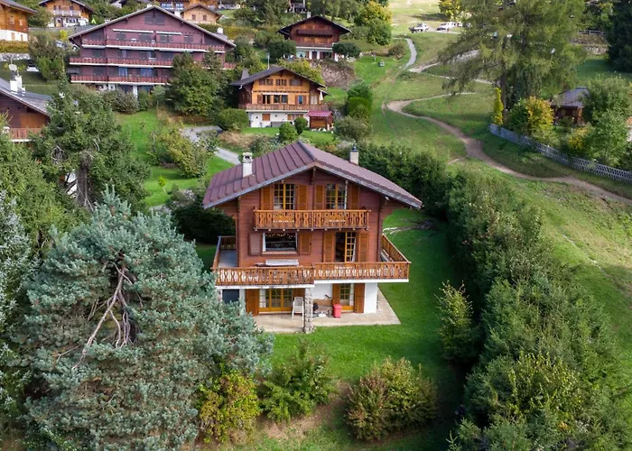 For 6 People Ideally Located In