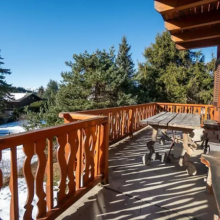 Domek alpejski For 6 People Ideally Located In